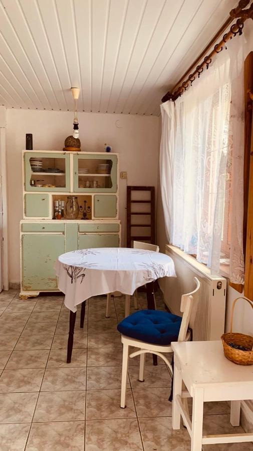Henrietta Vendeghaz Apartment Domoszlo Ngoại thất bức ảnh